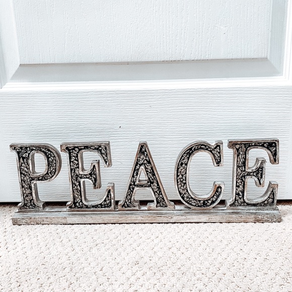 Glitter Mirrored Silver Peace Mantel Decoration - Picture 1 of 1